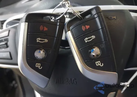 2017 BMW X1 xDrive28I z USA, uszkodzony, nr VIN WBXHT3C3XH5F79777